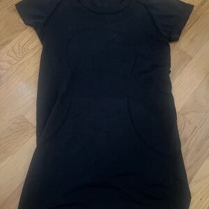 Lululemon swiftly tech